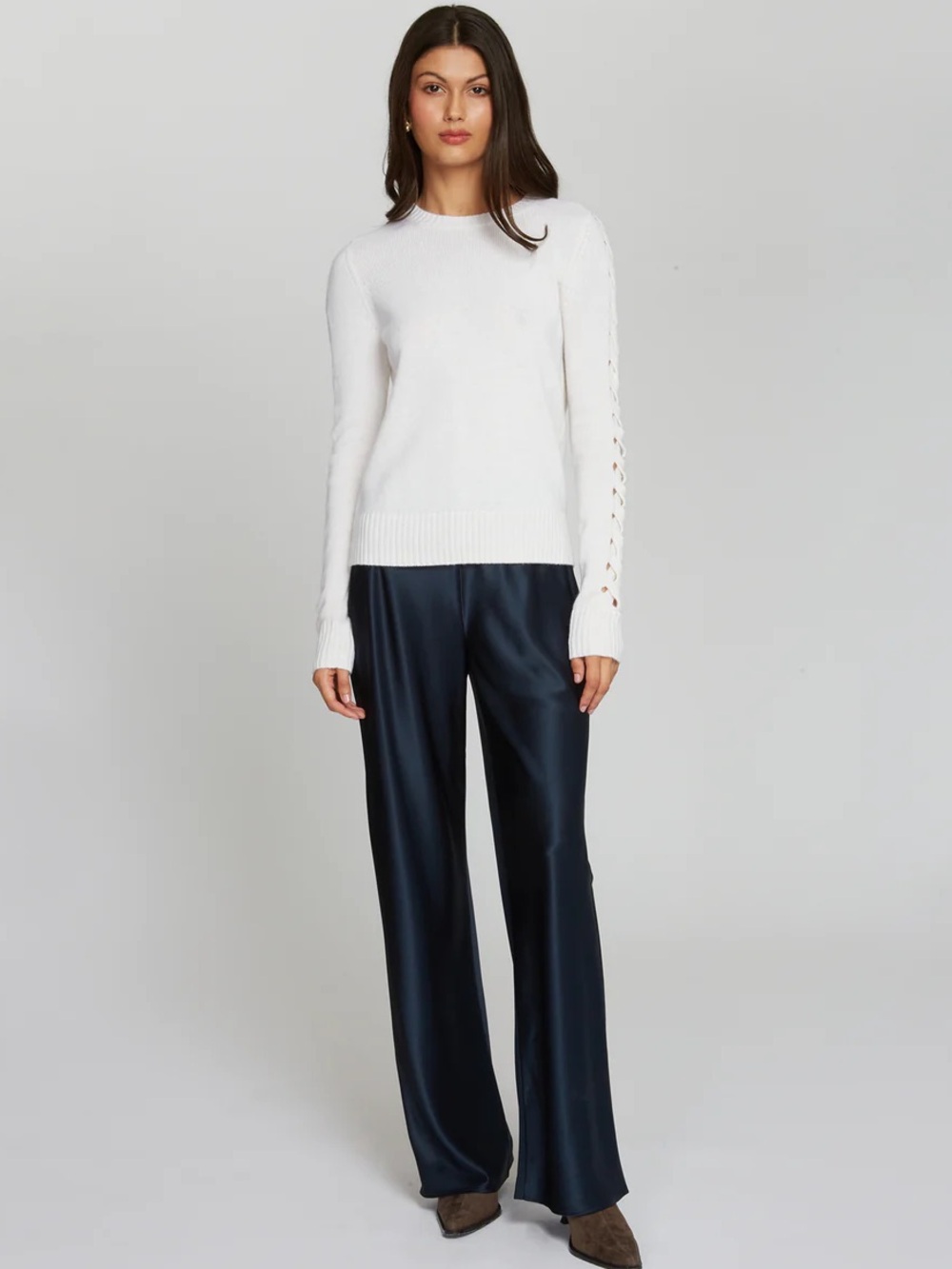 Autumn Cashmere Open Cable Sleeve Sweater in Cream size XS - Picture 4 of 9